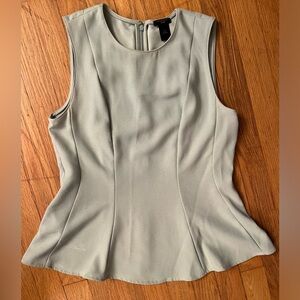 Ann Taylor Women’s flaired sleeveless top - Size Petite Small